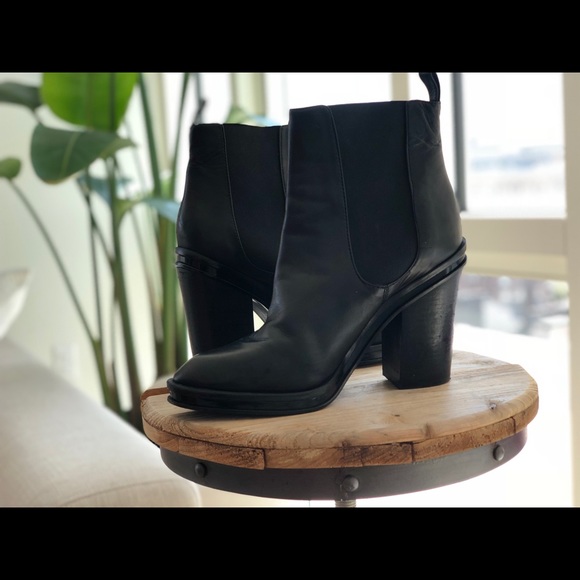 Aldo Leather Ankle Boots - Picture 3 of 6
